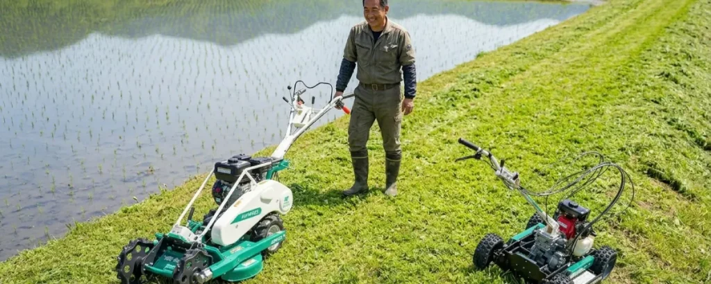 ウイングモアとスパイダーモアを併用することで、地形に合わせた効率的な草刈りが可能に。