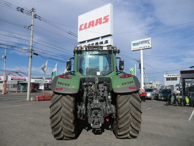 フェント 中古トラクター FENDT Vario 724 SCRの商品画像5
