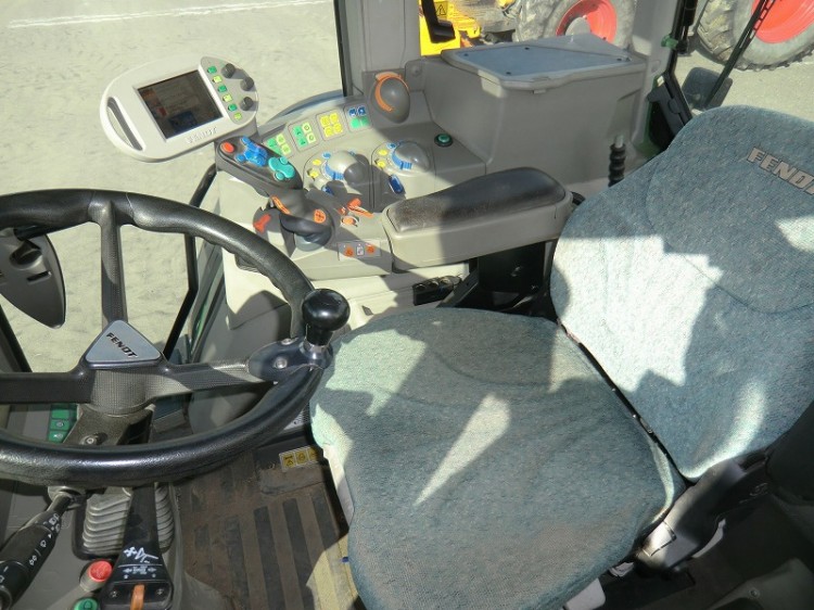 フェント 中古トラクター FENDT Vario 415 TMSの商品画像6