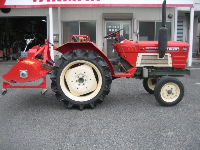 ヤンマー 中古トラクター YM1820(ハンマーナイフ付） の商品画像3