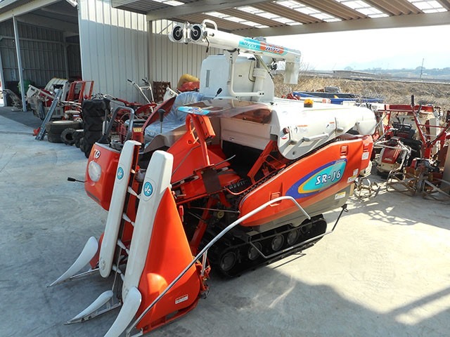 クボタ 中古コンバイン SR-J6Gの商品画像3