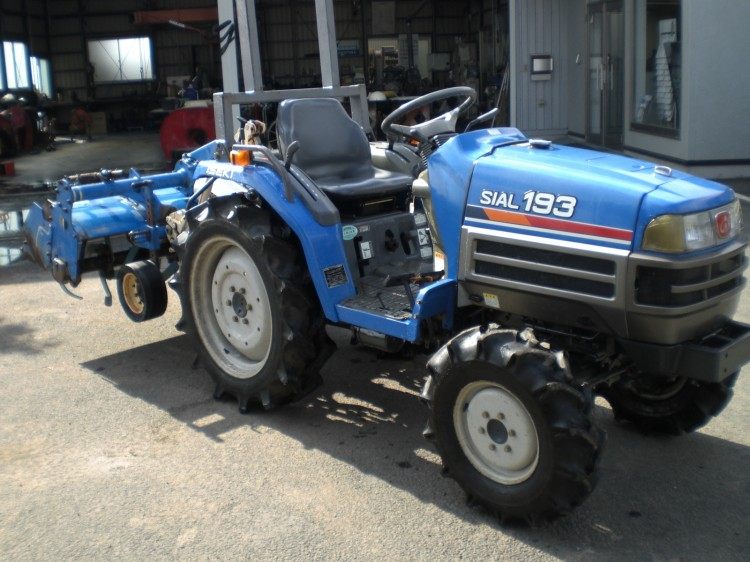 イセキ 中古トラクター TF193の商品画像1