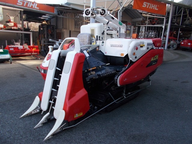 ヤンマー 中古コンバイン AJ216HLEの商品画像2