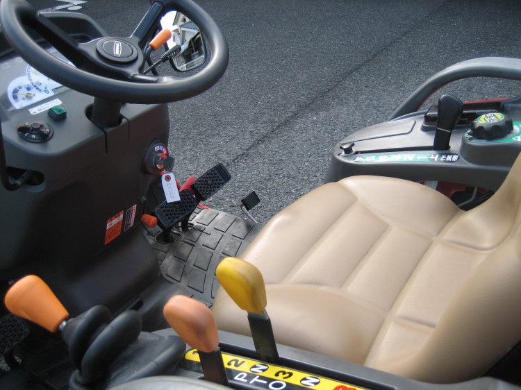ヤンマー 中古トラクター EF120 VUS4MEの商品画像8