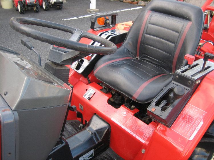 ヤンマー 中古トラクター F165DAS(16.5馬力）の商品画像9