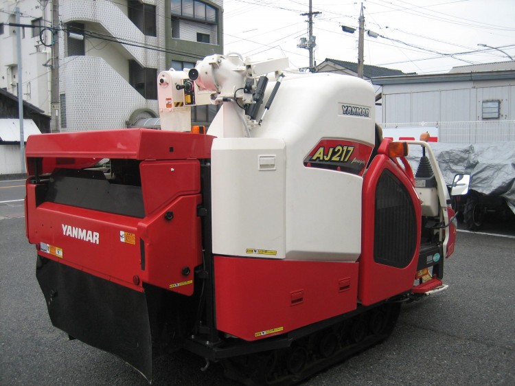 ヤンマー 中古コンバイン AJ 217 MHLの商品画像5