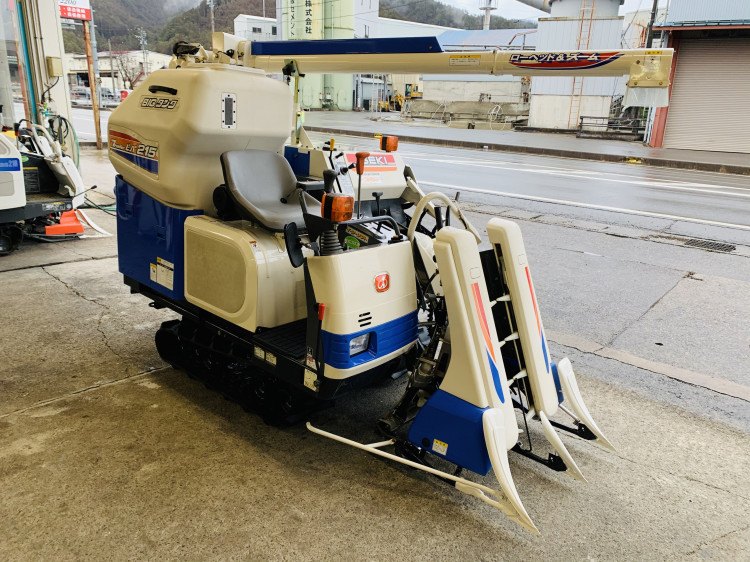 イセキ 中古コンバイン HVB215Gの商品画像2