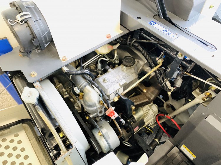 イセキ 中古コンバイン HVB215Gの商品画像10