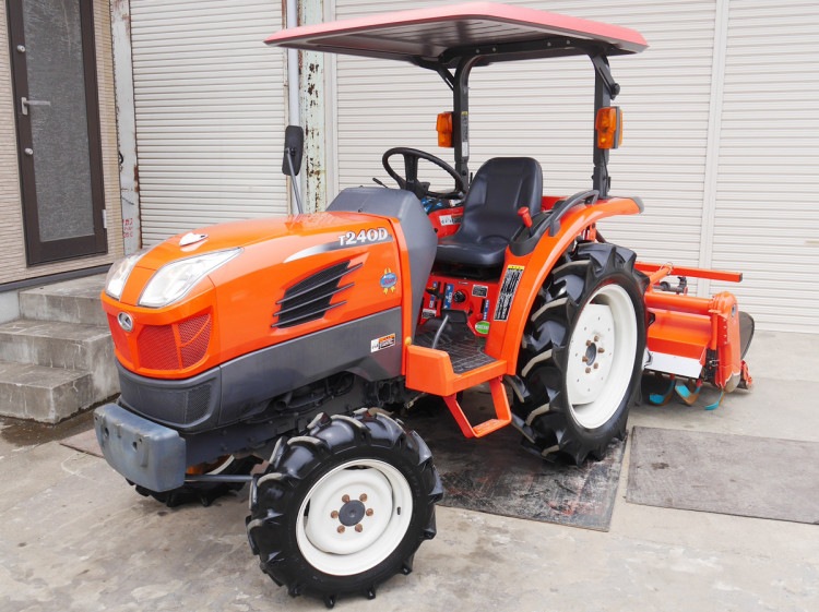 クボタ 中古トラクター T240Dの商品画像1