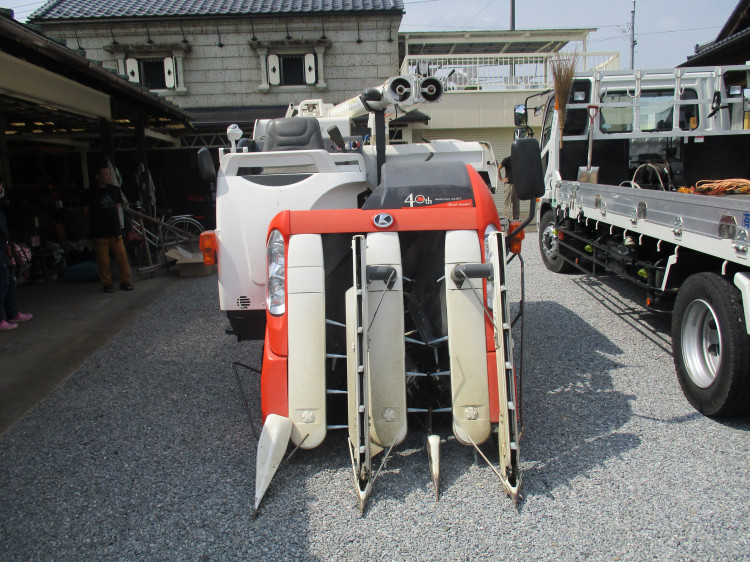 クボタ 中古コンバイン ARN327の商品画像1