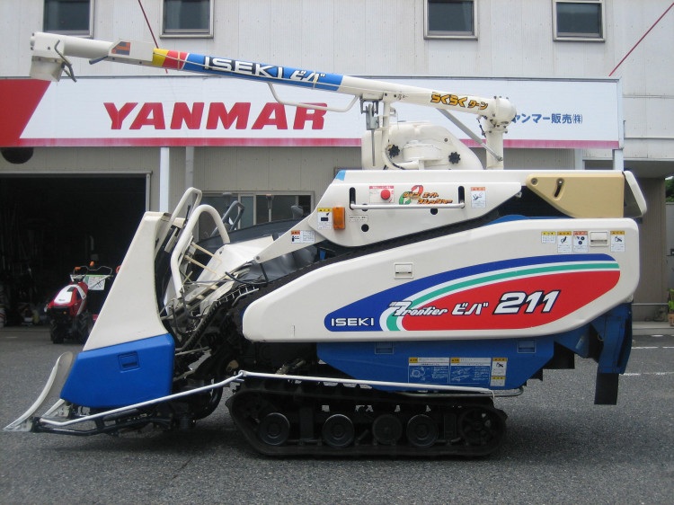 イセキ 中古コンバイン HV211GR-KWCの商品画像1