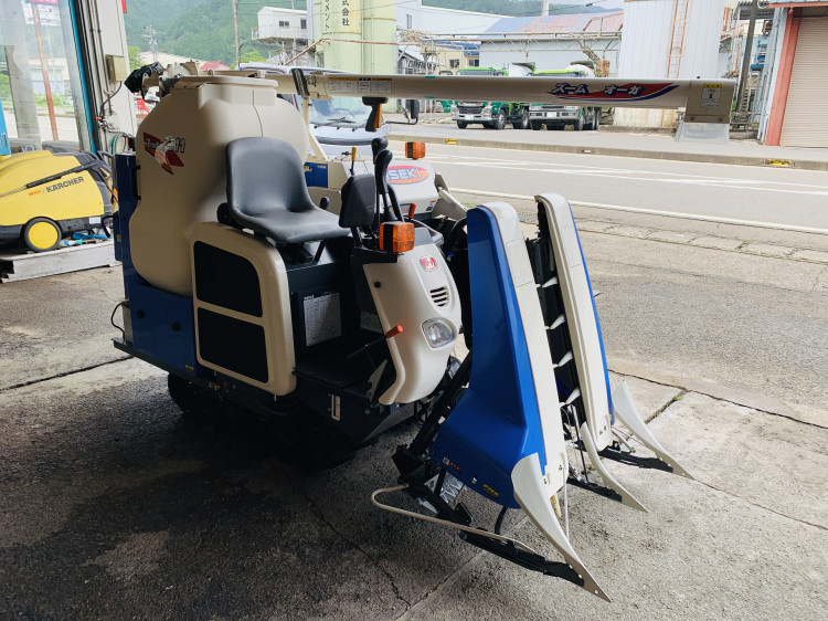 イセキ 中古コンバイン HN211Gの商品画像2