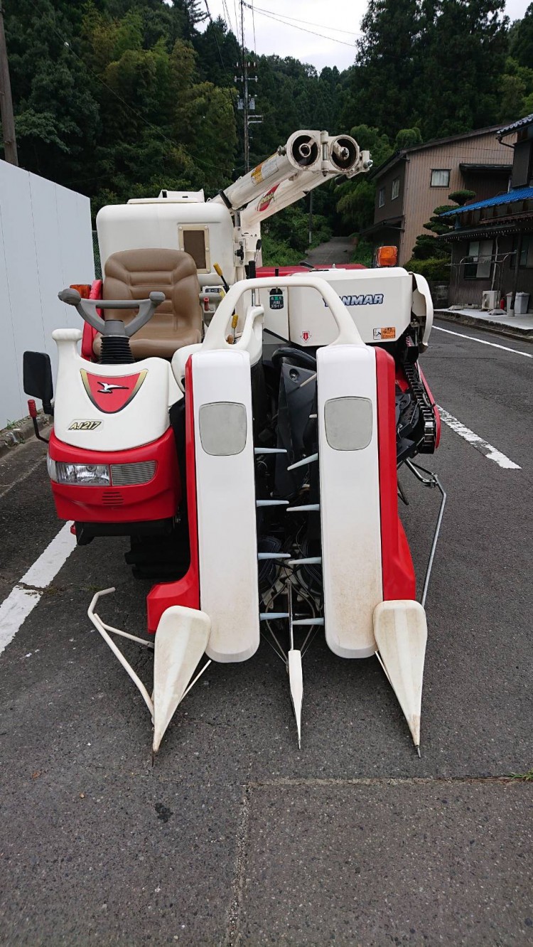 ヤンマー 中古コンバイン AJ-217の商品画像2