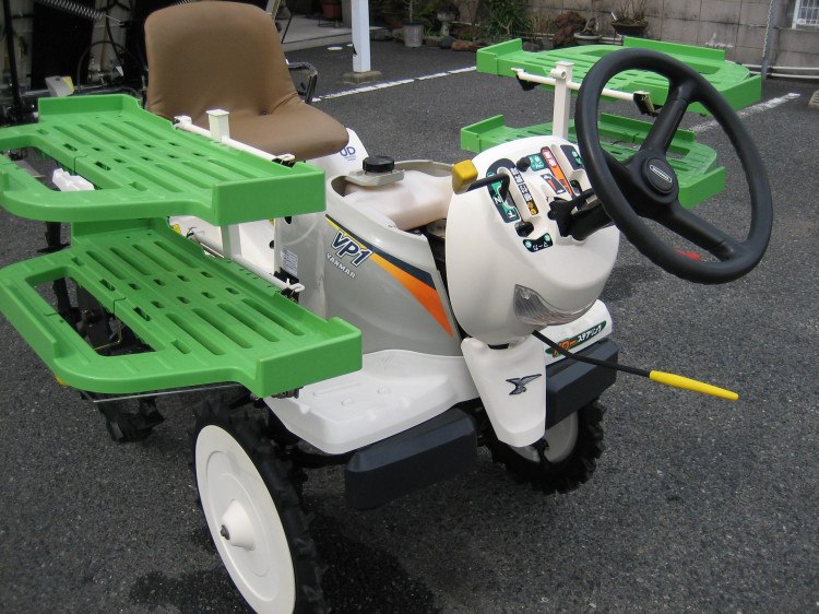 sold out】ヤンマ 田植機 4条植 すこやか VP1 4.9馬力 パワステ