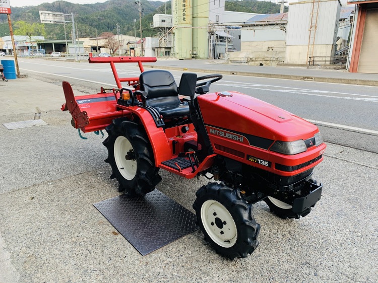 三菱 中古トラクター MT135の商品画像1