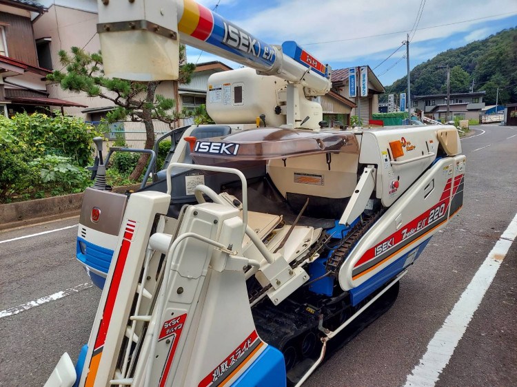 イセキ 中古コンバイン HV-220Gの商品画像1