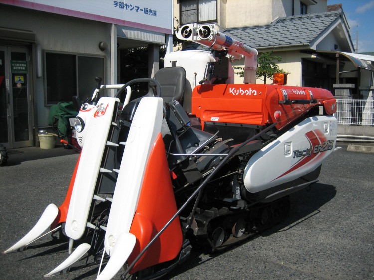 コンバイン・バインダー・ハーベスタ一覧｜製品情報｜農業