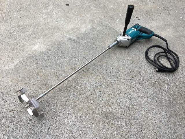 Makita - ☆中古品☆makita マキタ 100V カクハン機 UT1305 本体
