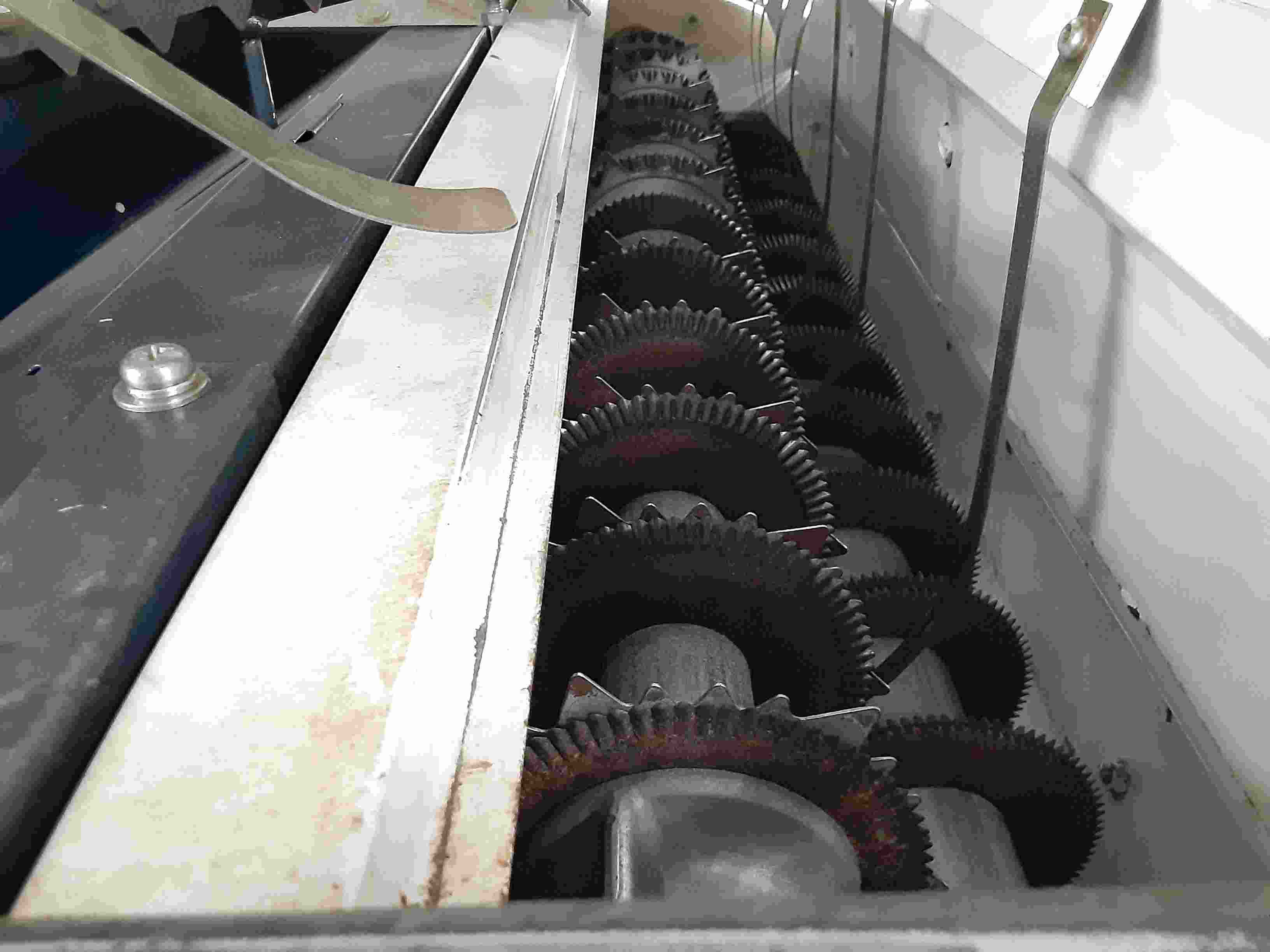 三菱マヒンドラ農機 中古コンバイン VMA211Gの商品画像6