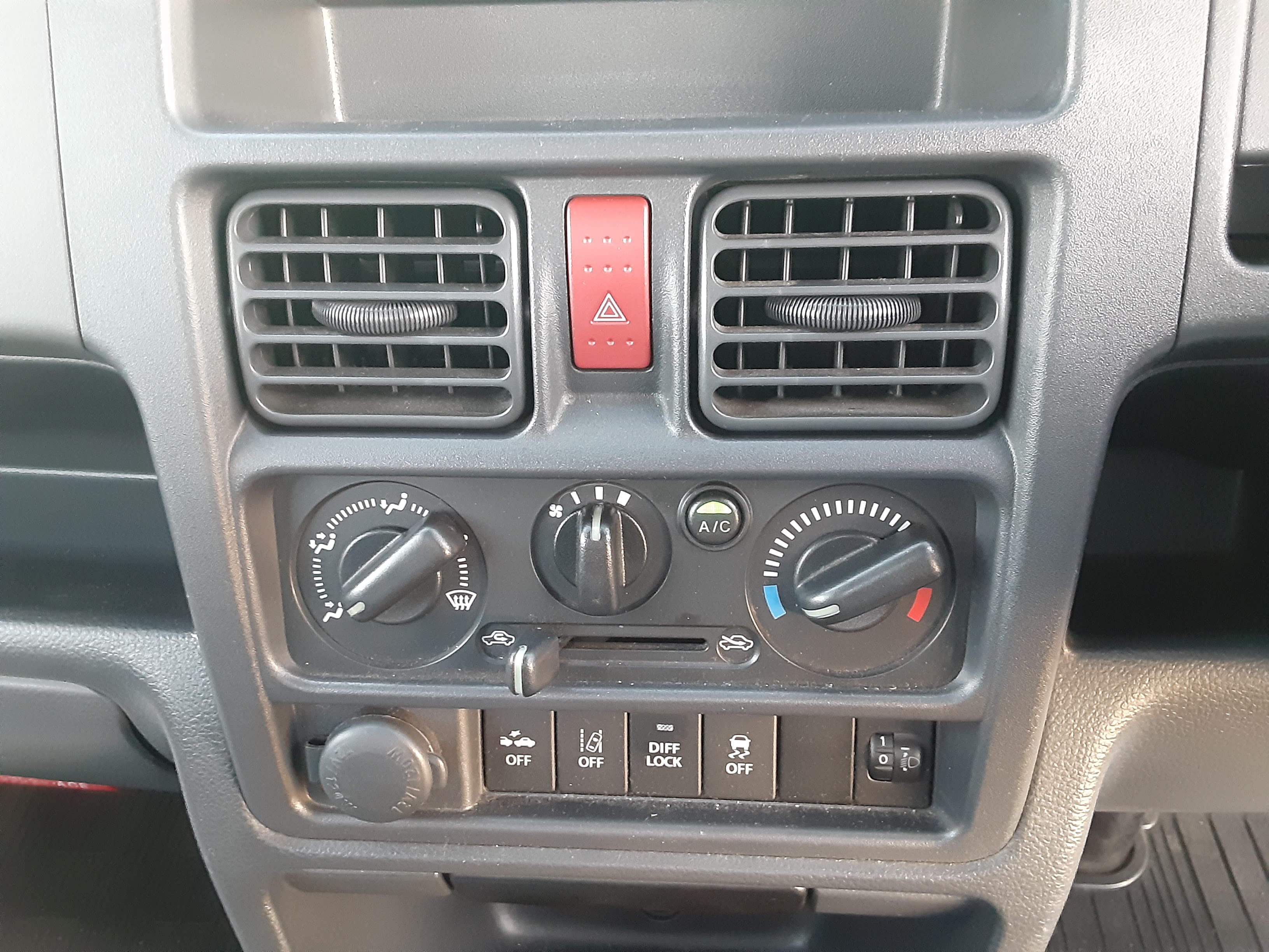 スズキ 中古車 キャリイトラックの商品画像6