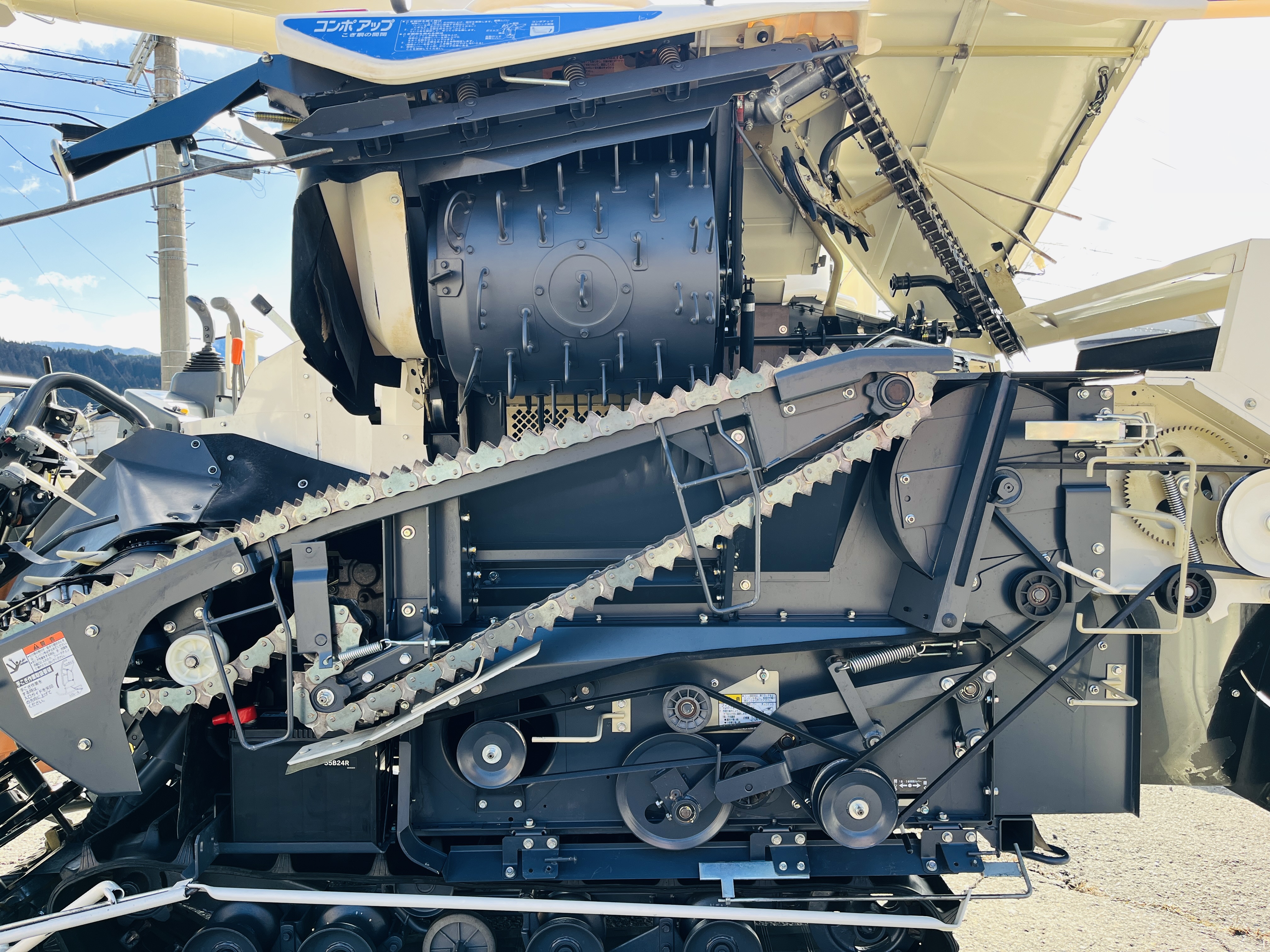 三菱マヒンドラ農機 中古コンバイン VM219Gの商品画像7