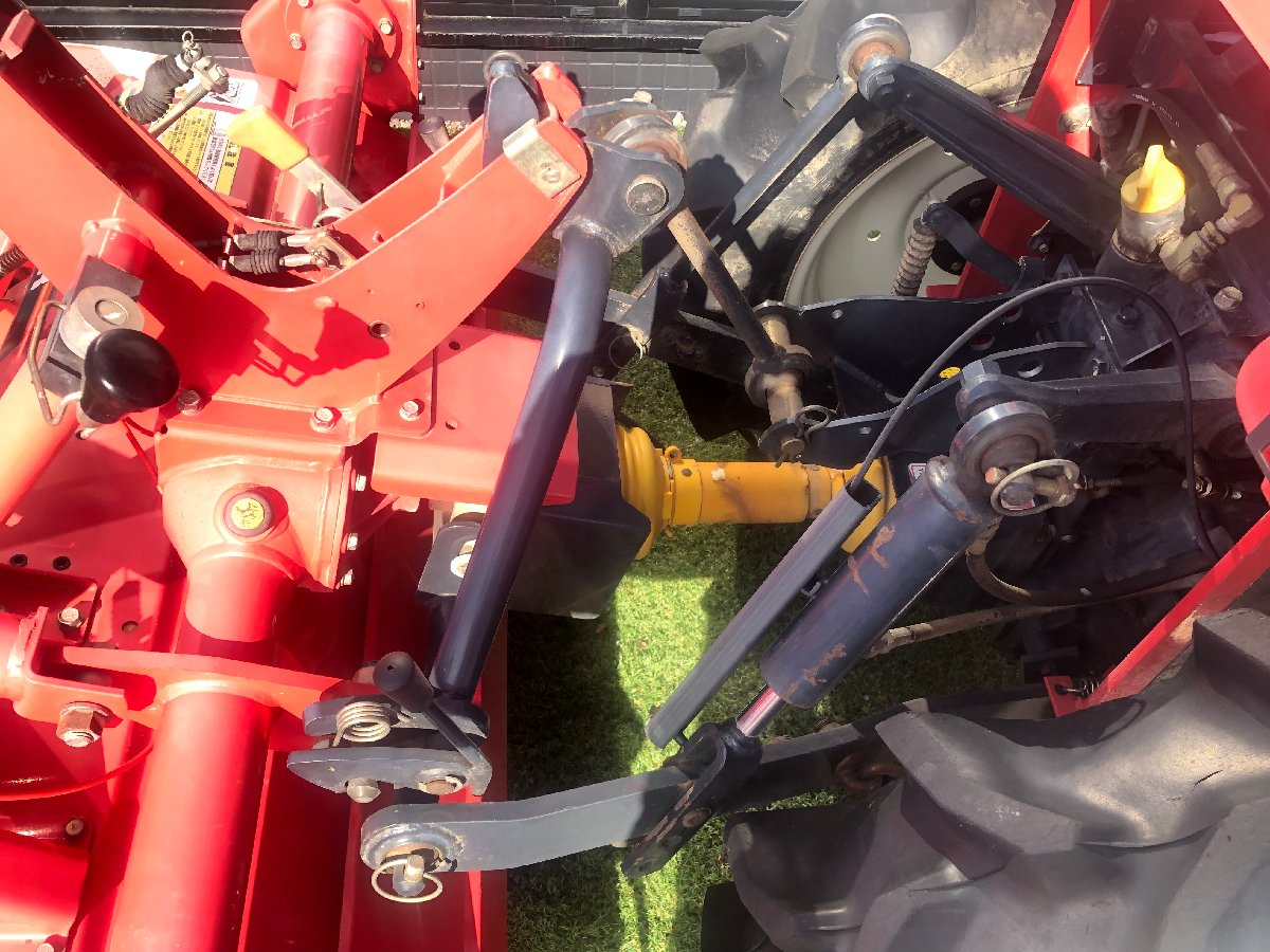 ヤンマー トラクター 【地域限定自宅配送】ヤンマー トラクター AF118: 長さ×幅×高さ2630ｍｍ×1060ｍｍ×1910ｍｍ 出力:18PSの商品画像7