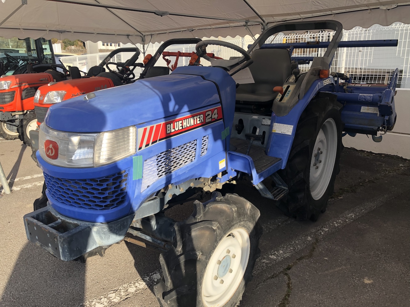 イセキ 中古トラクター 【整備待ち】イセキ トラクター TH24 ロータリー作業幅:1.5m 出力24馬力 使用燃料/容量:ディーゼル/28Lの商品画像2