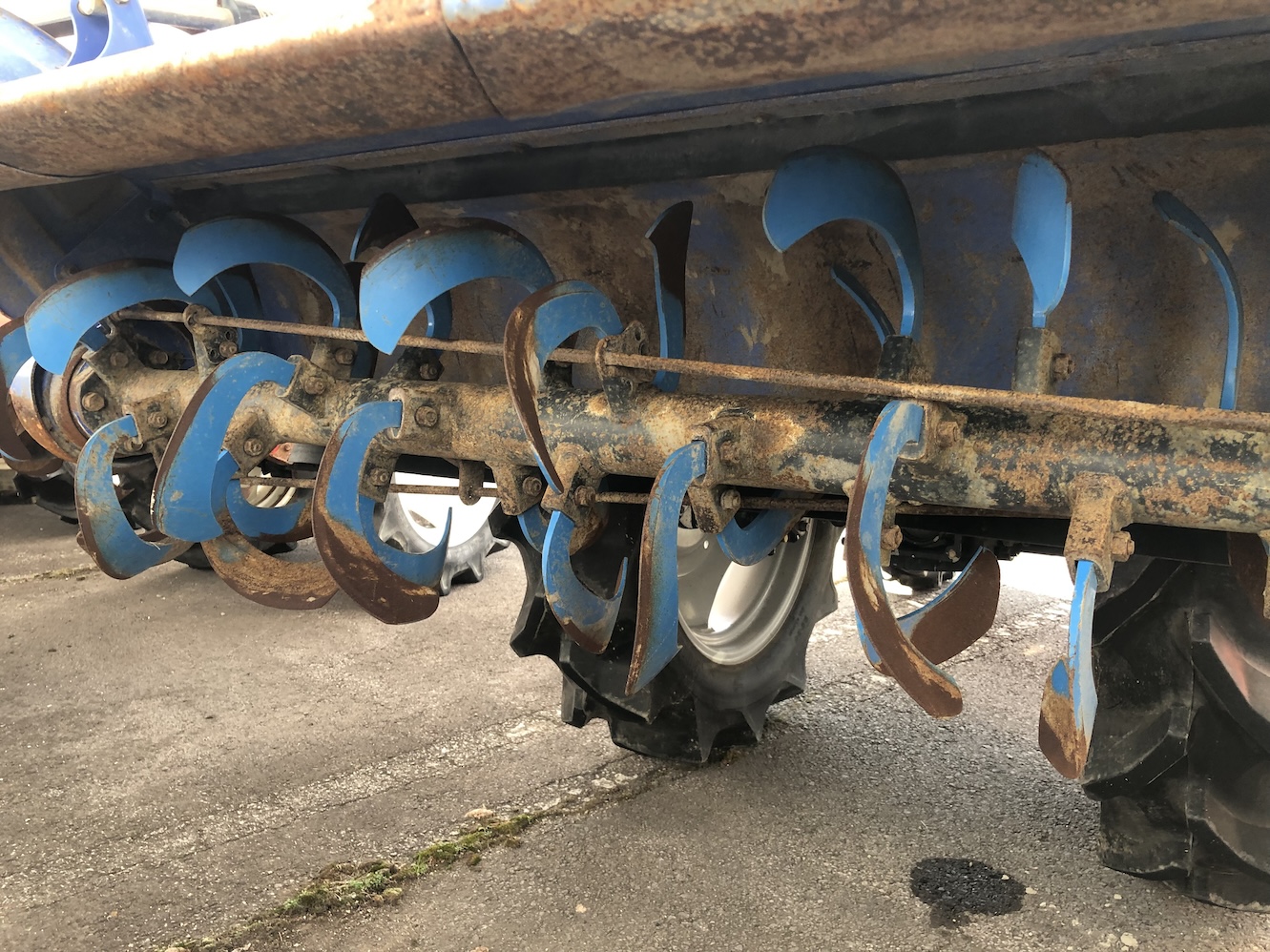 イセキ 中古トラクター 【整備待ち】イセキ トラクター TH24 ロータリー作業幅:1.5m 出力24馬力 使用燃料/容量:ディーゼル/28Lの商品画像4