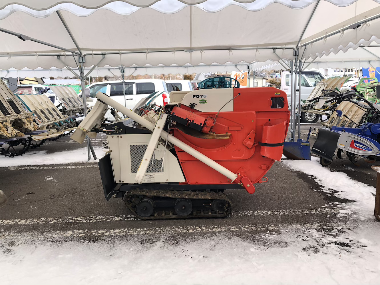 その他 中古ハーベスター 【整備待ち】カタクラ ハーベスター FG75 長さ×幅×高さ（mm）:2,300×1,100×1,280 最大出力７馬力 使用燃料:無鉛ガソリンの商品画像2