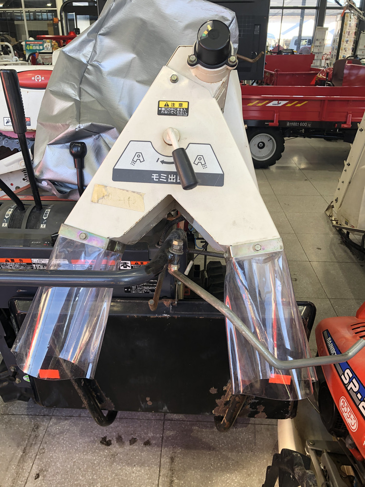 ミツビシ 中古ハーベスター 未整備 現状渡し 三菱農機 ハーベスター MH61 長さ×幅×高さ:2200ｍｍ×1700ｍｍ×1450ｍｍ 作業幅130�p 使用燃料 :ガソリンの商品画像6