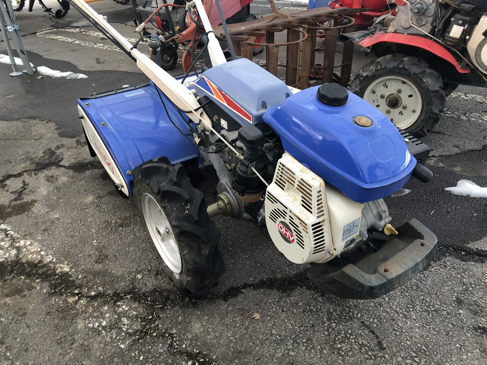 イセキ 中古その他 イセキ 耕耘機 KVR70-PS 長さ×幅×高さ:1690×685×1166(mm) 作業幅600mm 使用燃料 /容量 :無鉛ガソリン/2.4Lの商品画像1