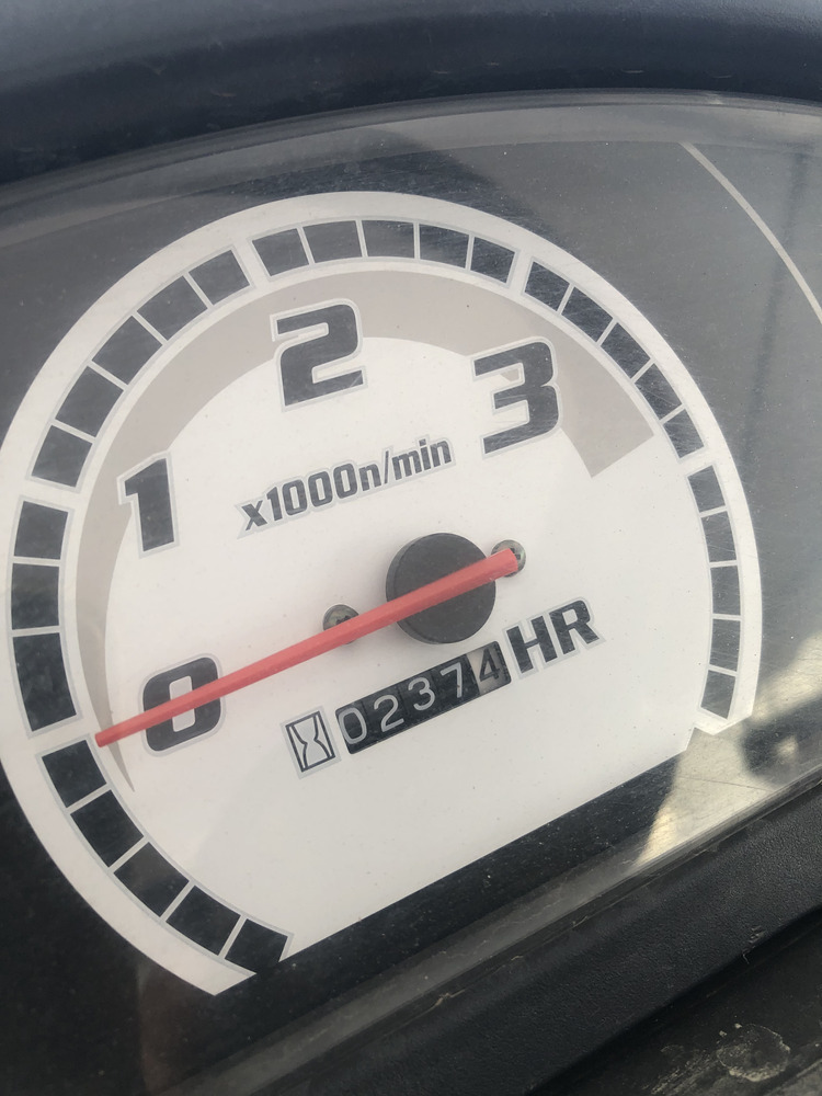 クボタ 中古トラクター 【地域限定自宅配送】クボタ トラクター JB14 機体寸法:2020×960×1810(mm) 出力10.7ps 使用燃料/容量:ディーゼル軽油/14Lの商品画像3