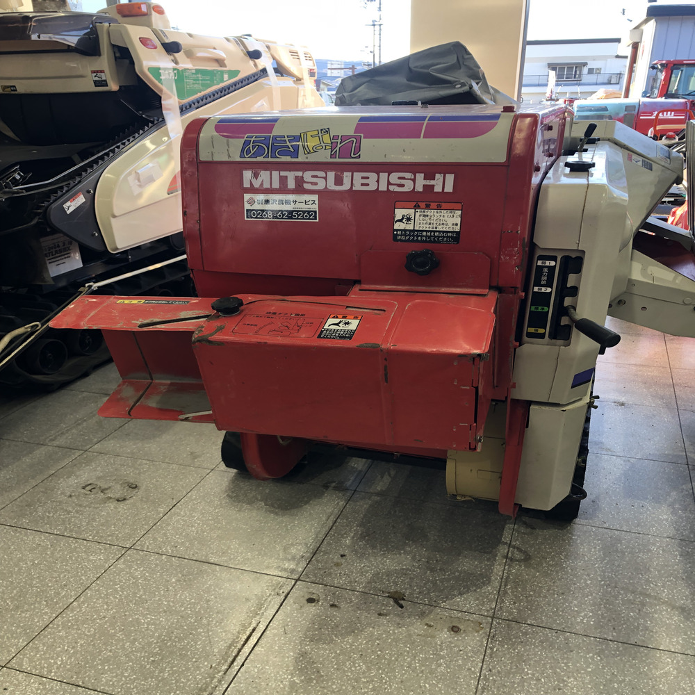 ミツビシ 中古ハーベスター 未整備 現状渡し 三菱農機 ハーベスター MH61 長さ×幅×高さ:2200ｍｍ×1700ｍｍ×1450ｍｍ 作業幅130�p 使用燃料 :ガソリンの商品画像2
