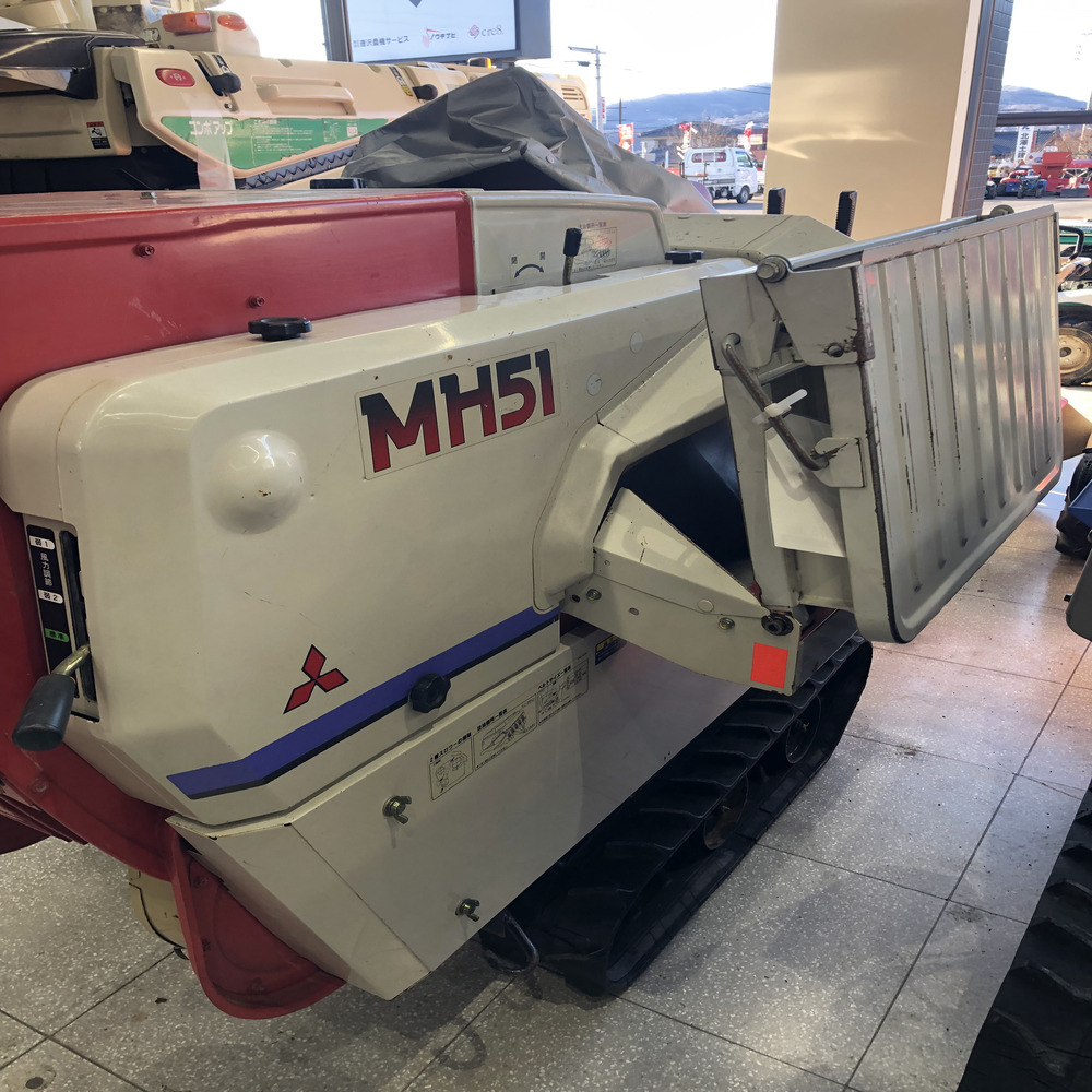 ミツビシ 中古ハーベスター 未整備 現状渡し 三菱農機 ハーベスター MH61 長さ×幅×高さ:2200ｍｍ×1700ｍｍ×1450ｍｍ 作業幅130�p 使用燃料 :ガソリンの商品画像3