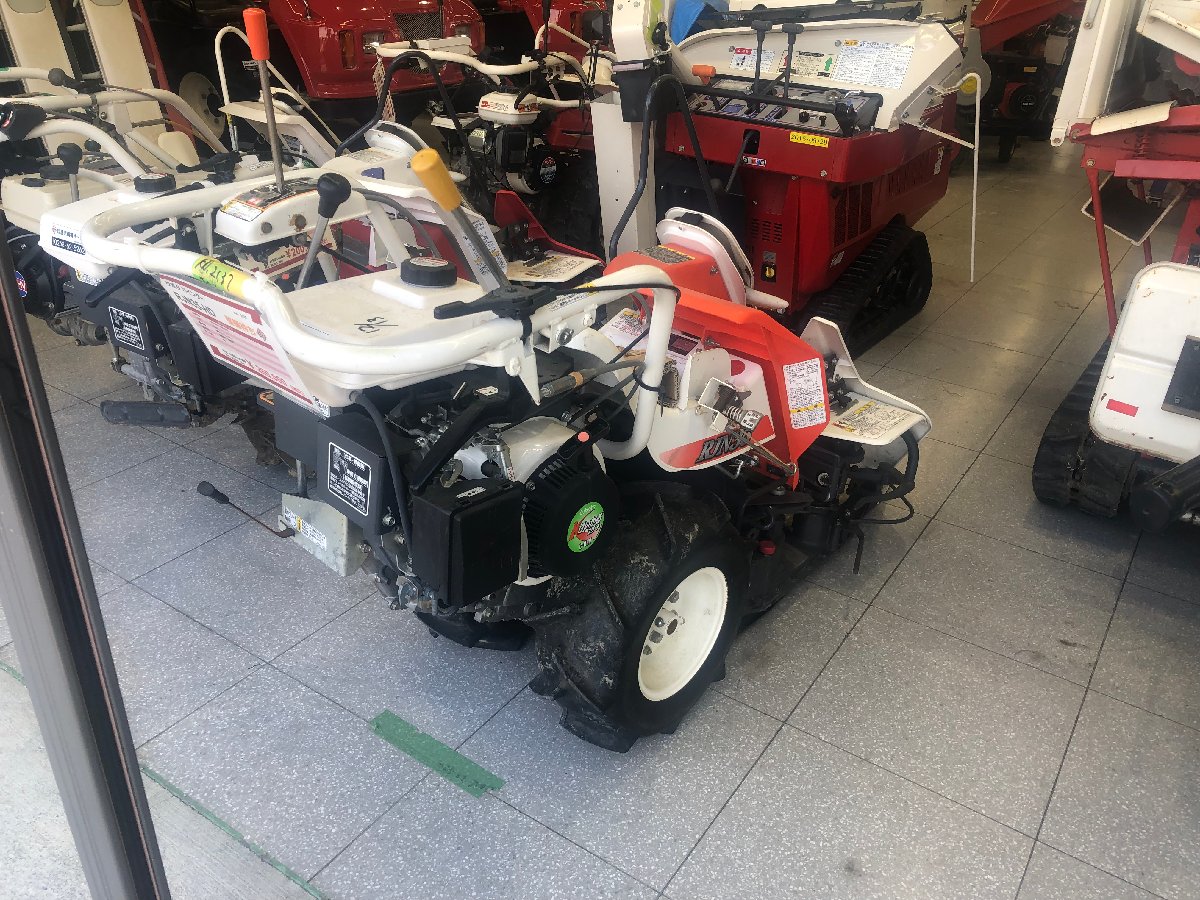  中古バインダー クボタ バインダー RJN35-HD 機体寸法:1600×600×1050(mm) 出力2.2ps 燃料/容量:無鉛ガソリン/2.4Lの商品画像3