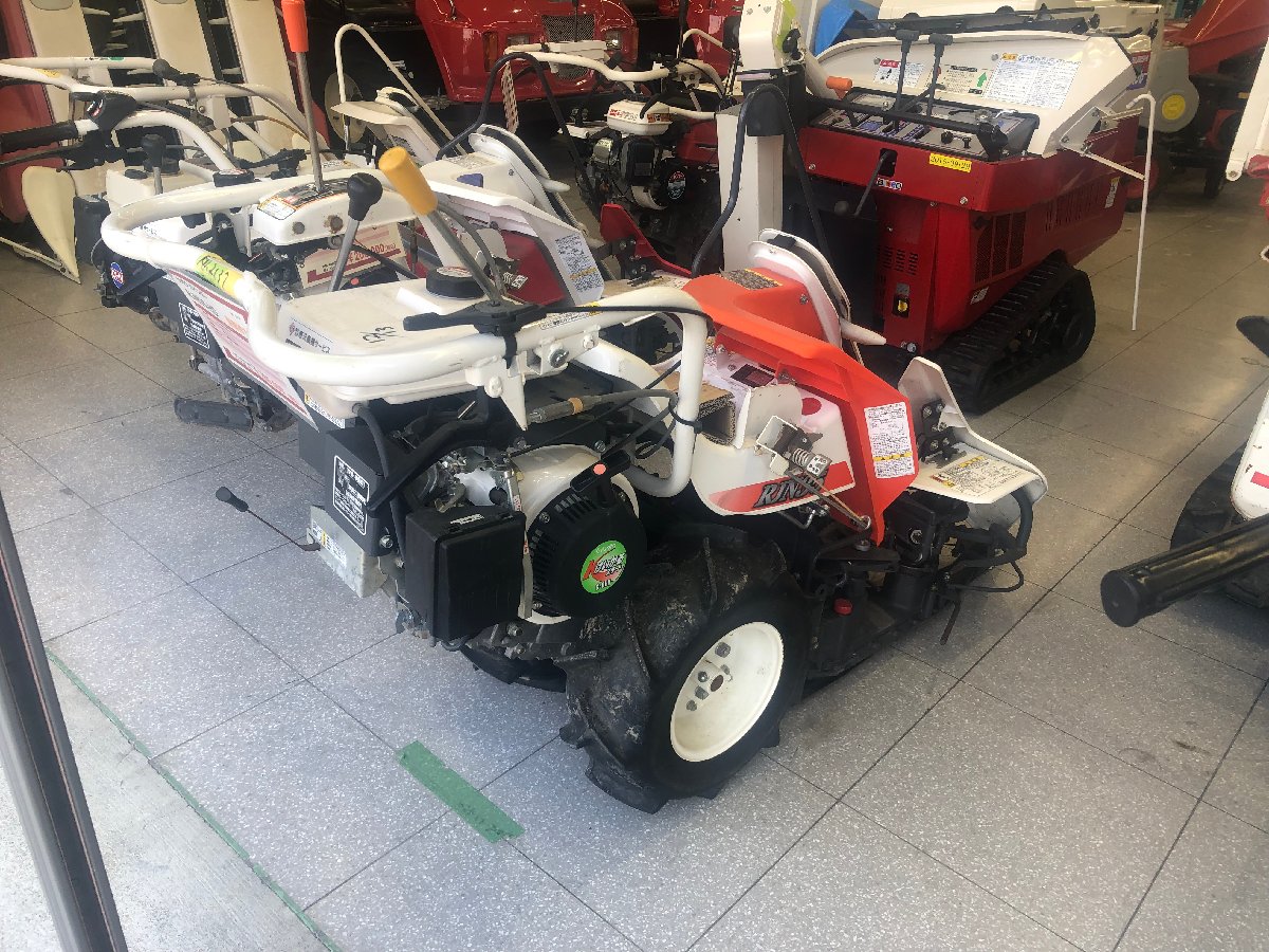 中古バインダー クボタ バインダー RJN35-HD 機体寸法:1600×600×1050(mm) 出力2.2ps 燃料/容量:無鉛ガソリン/2.4Lの商品画像4