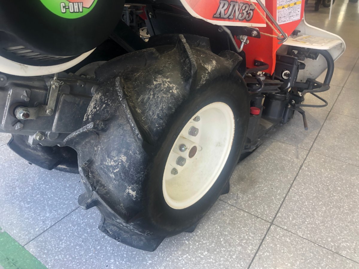  中古バインダー クボタ バインダー RJN35-HD 機体寸法:1600×600×1050(mm) 出力2.2ps 燃料/容量:無鉛ガソリン/2.4Lの商品画像5