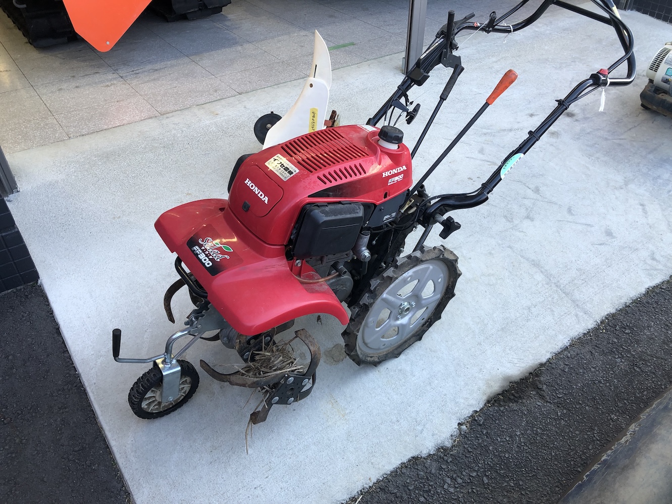 ホンダ 中古管理機 【整備待ち】ホンダ 管理機 FF300 車速（km/h）:オーレック 車輪SGW804S ハンドル上下:前進：2.2／3.7後進：2.9