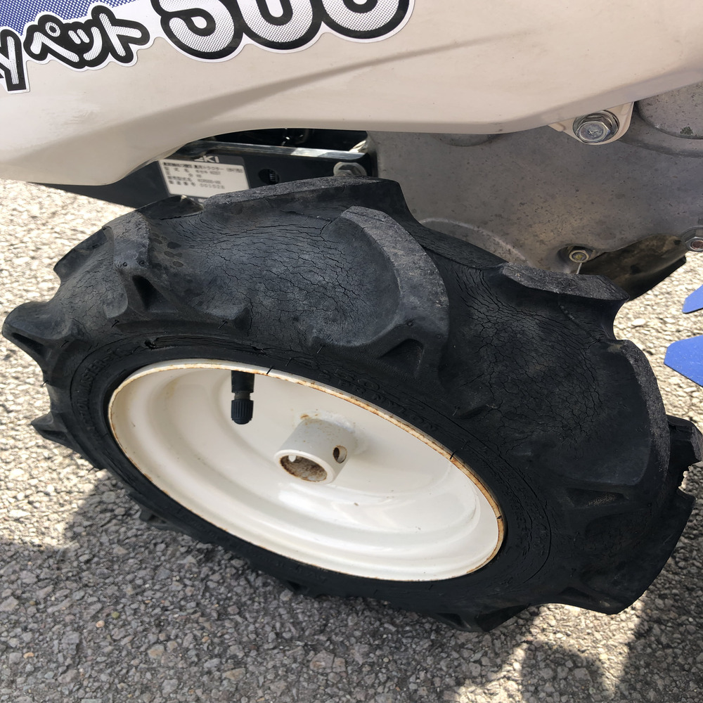 イセキ 中古管理機 イセキ 管理機 KCR500-HX 機体寸法:1420×600×1120(mm) 出力4.3ps 使用燃料/容量:無鉛ガソリン/2.0Lの商品画像8