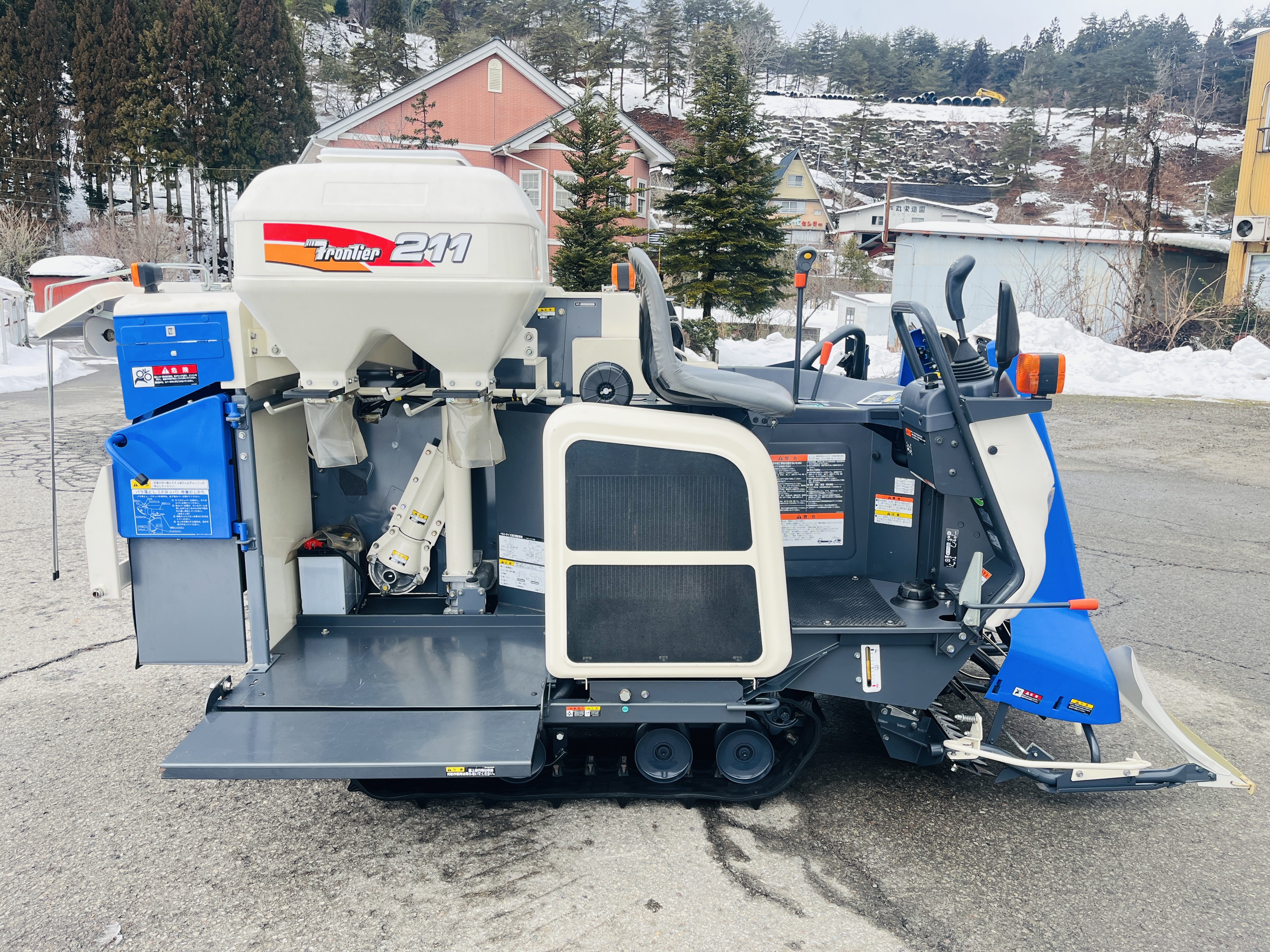 イセキ 中古コンバイン HN211-KWCの商品画像7