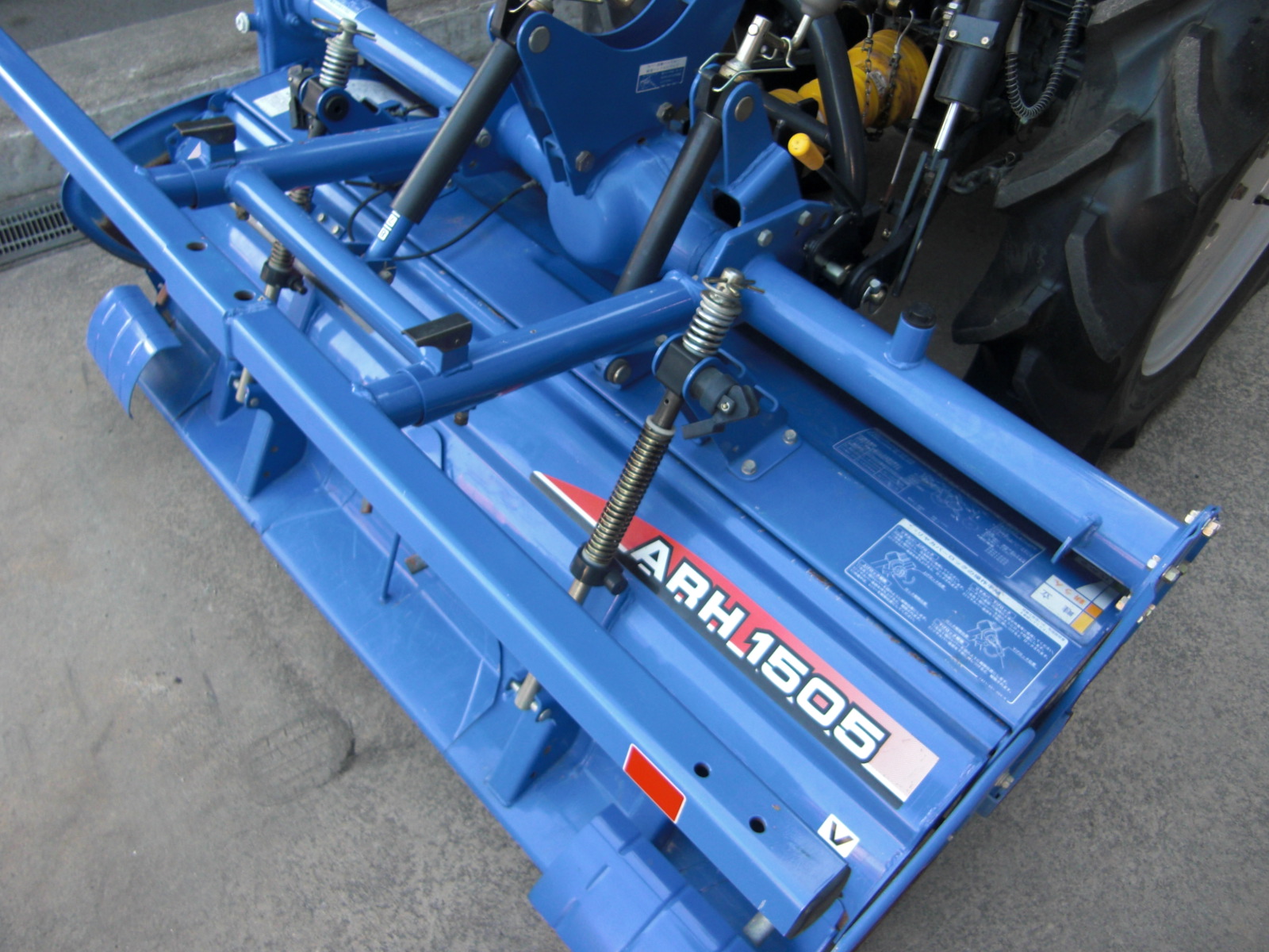 イセキ 中古トラクター TH235-QA15VD     フル装備！　ハンドル切るだけIQターンでらくらく作業！の商品画像7