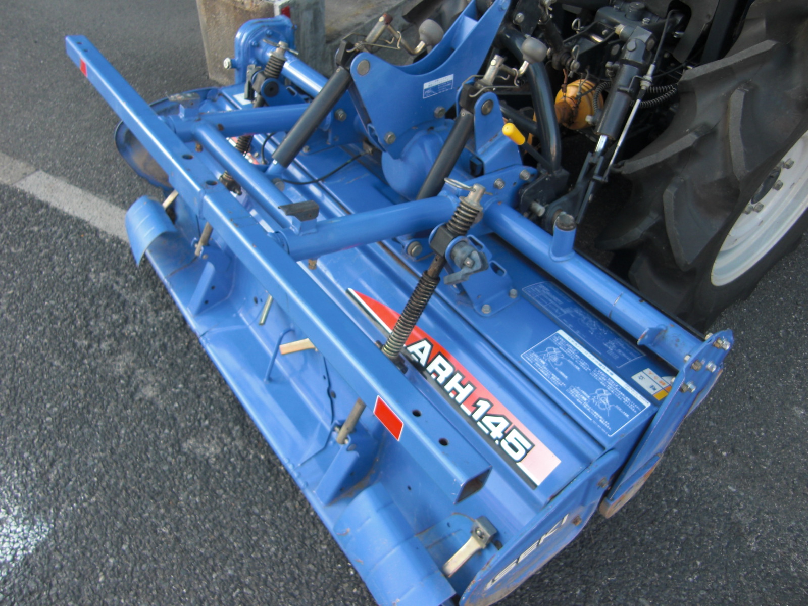 イセキ 中古トラクター TH205-QA14VD　　フル装備！　ハンドル切るだけIQターンでらくらく作業！の商品画像7