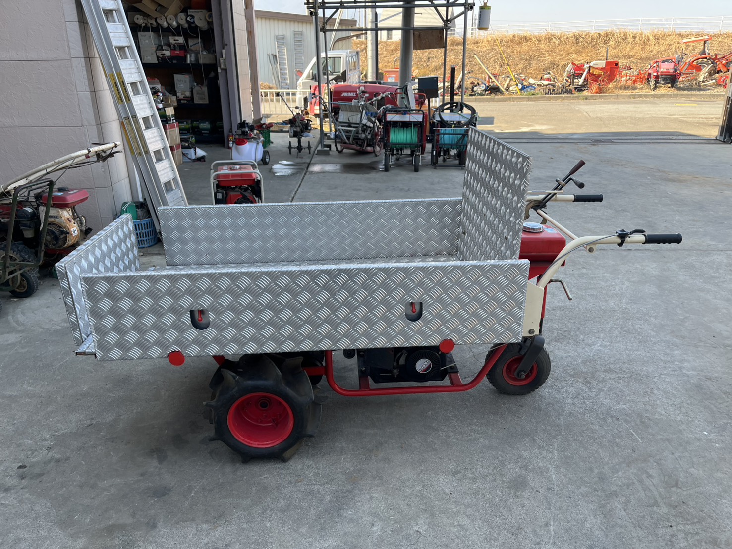 ヤンマー 中古運搬機 TG140B