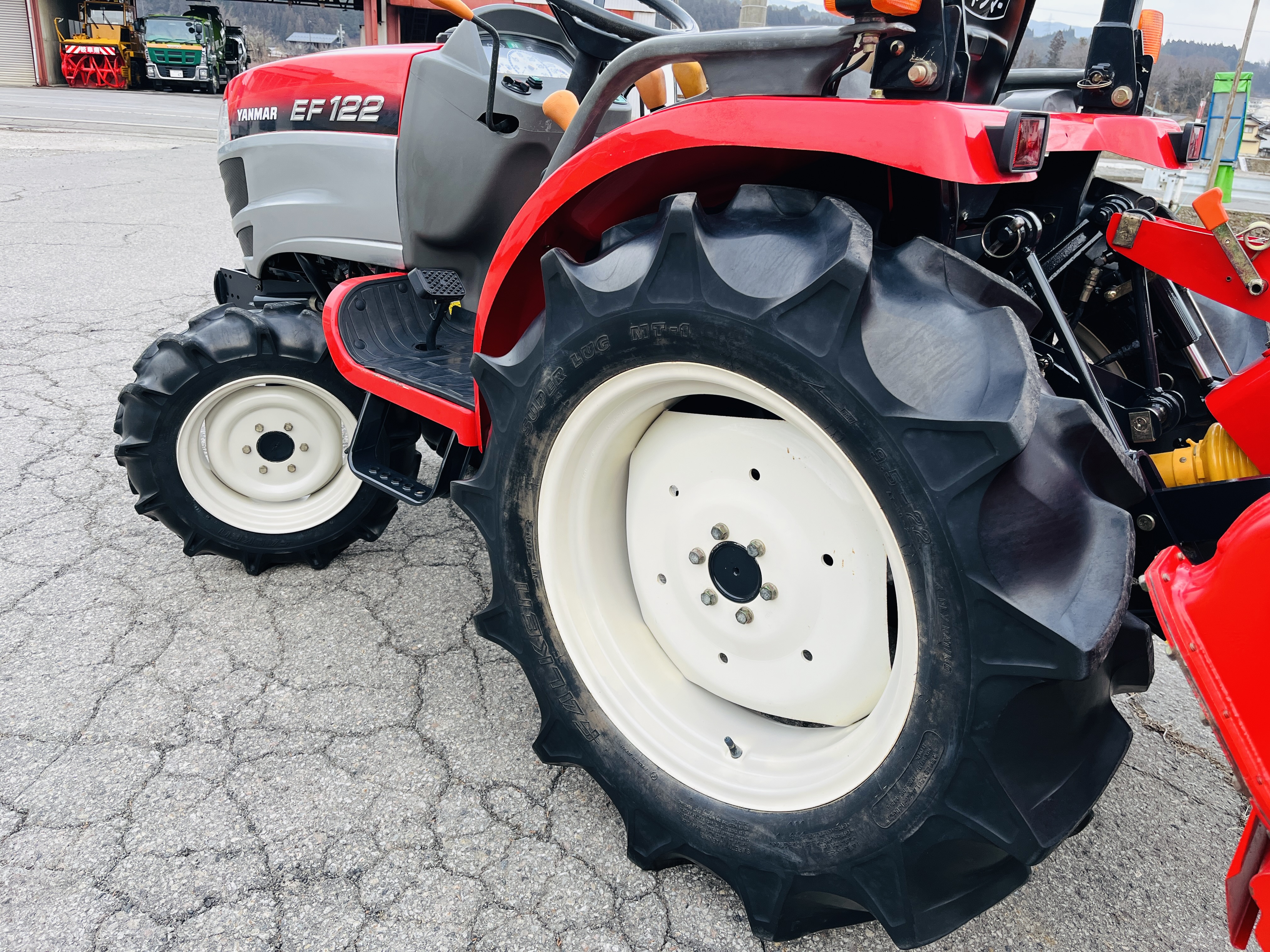 ヤンマー 中古トラクター EF122の商品画像7