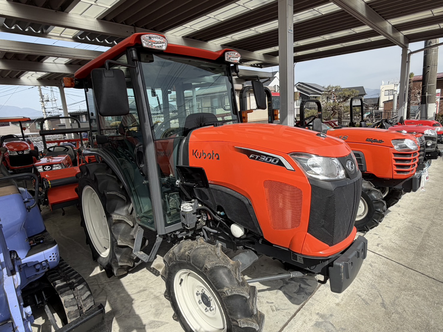 クボタ 中古トラクター FT300FQBMAJ