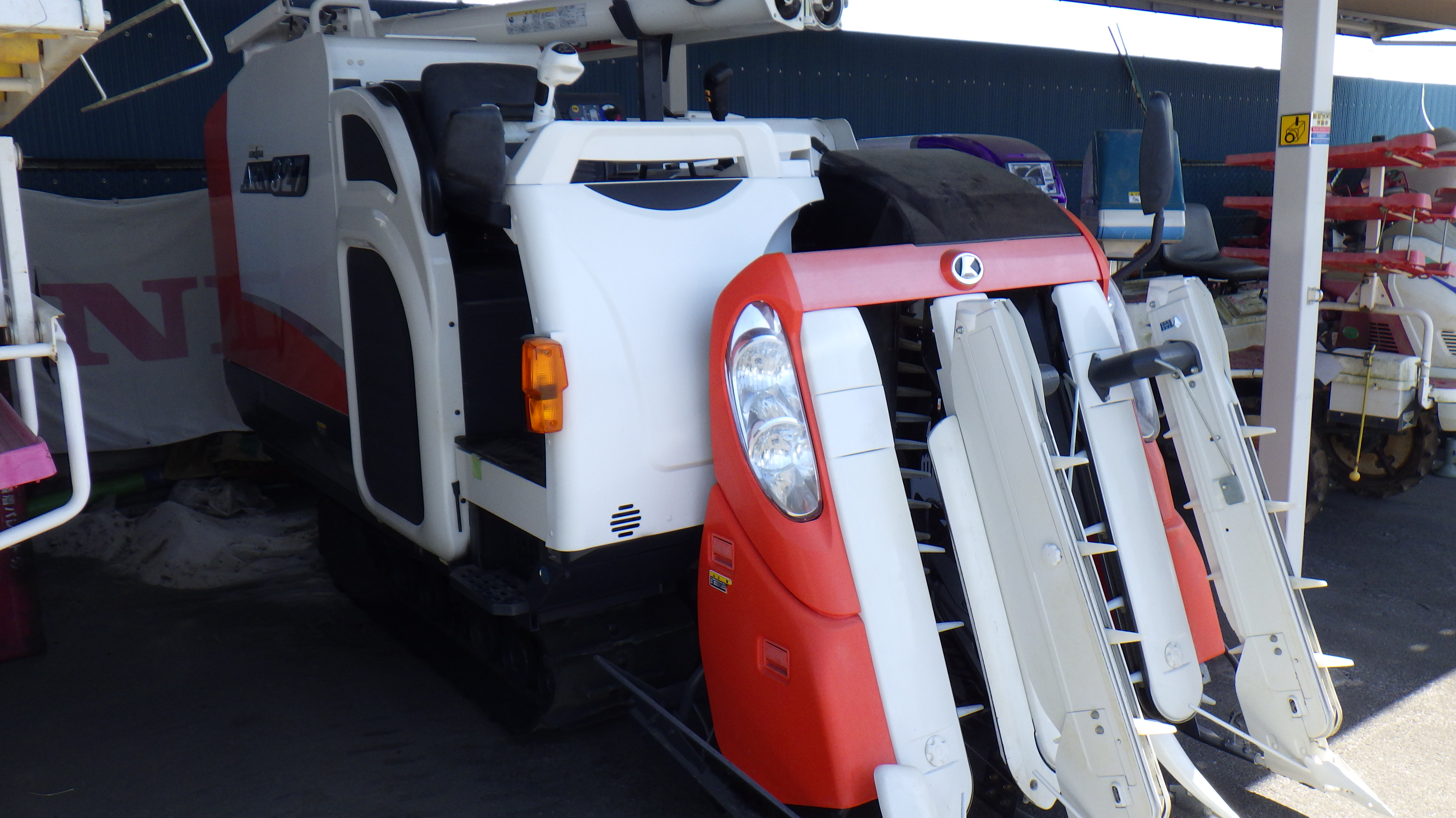 クボタ 中古コンバイン ARN327