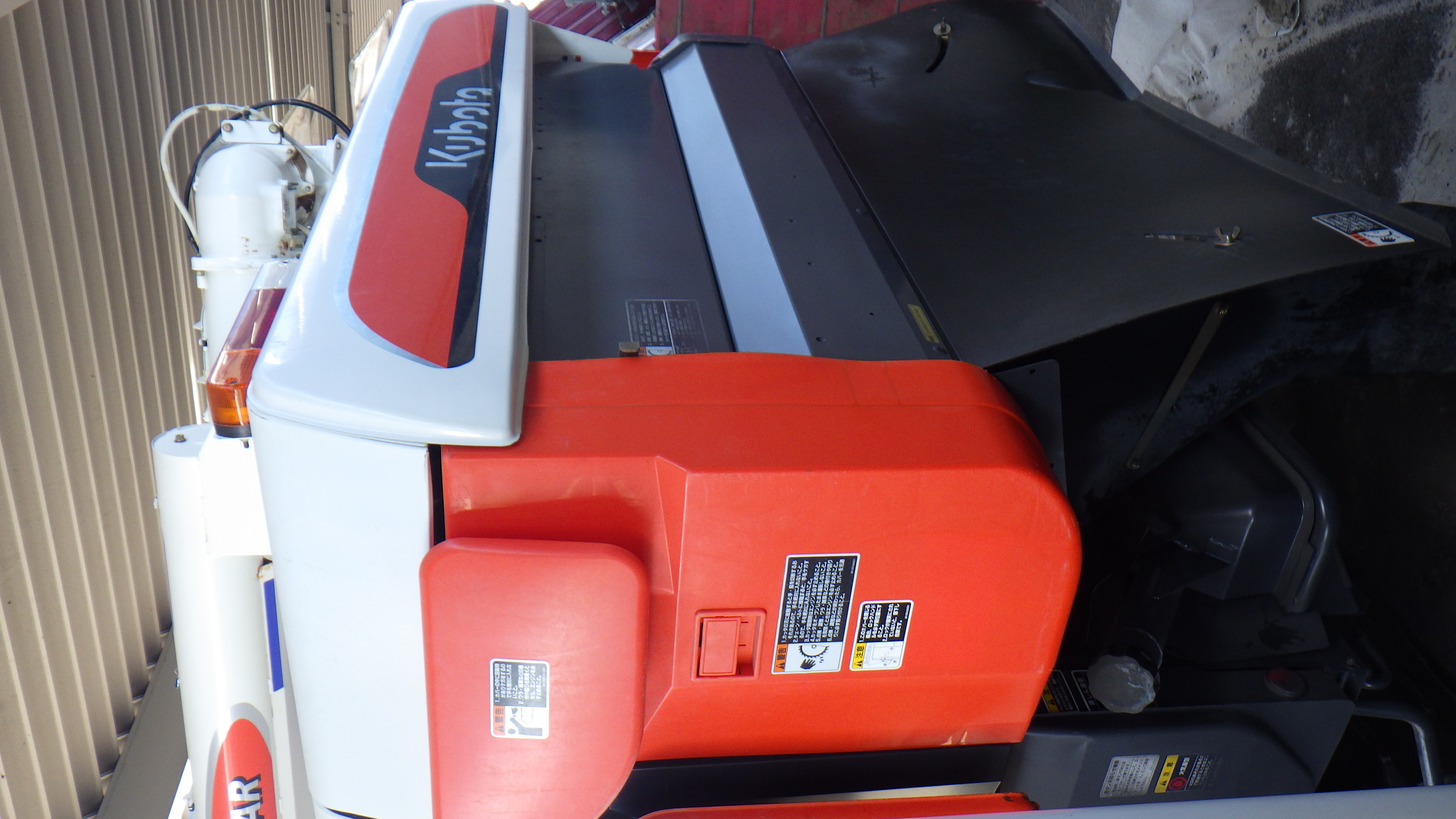 クボタ 中古コンバイン ARN327の商品画像3