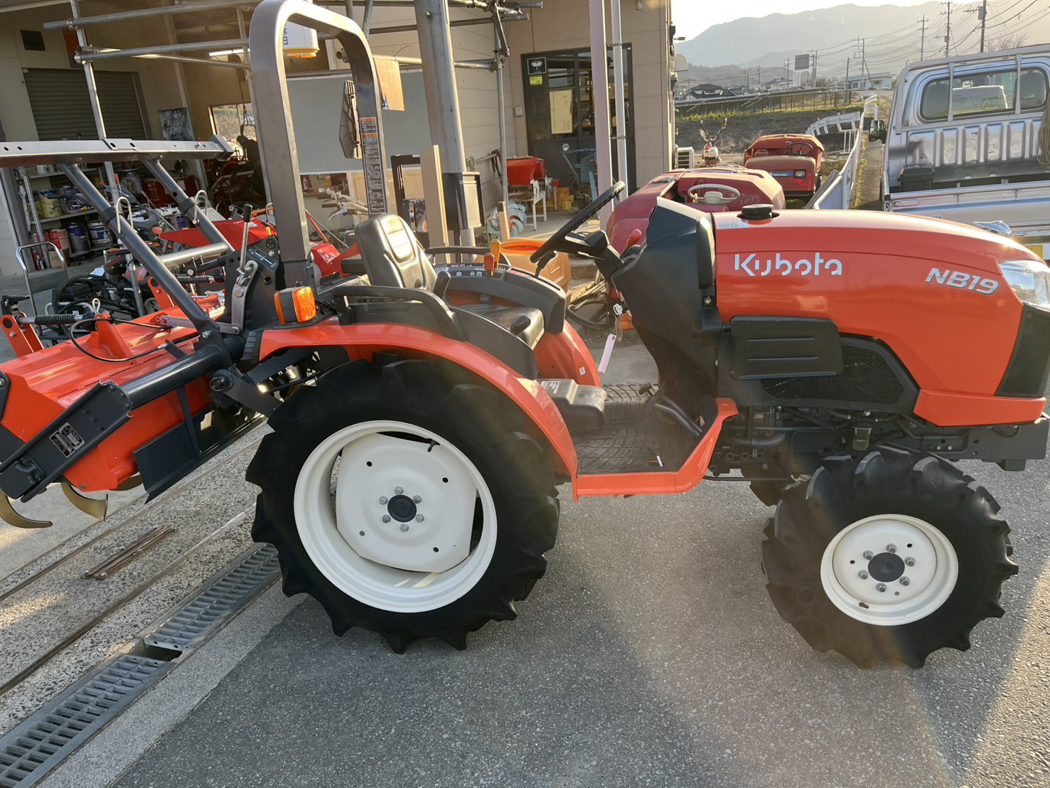 クボタ 中古トラクター NB19FMAの商品画像3