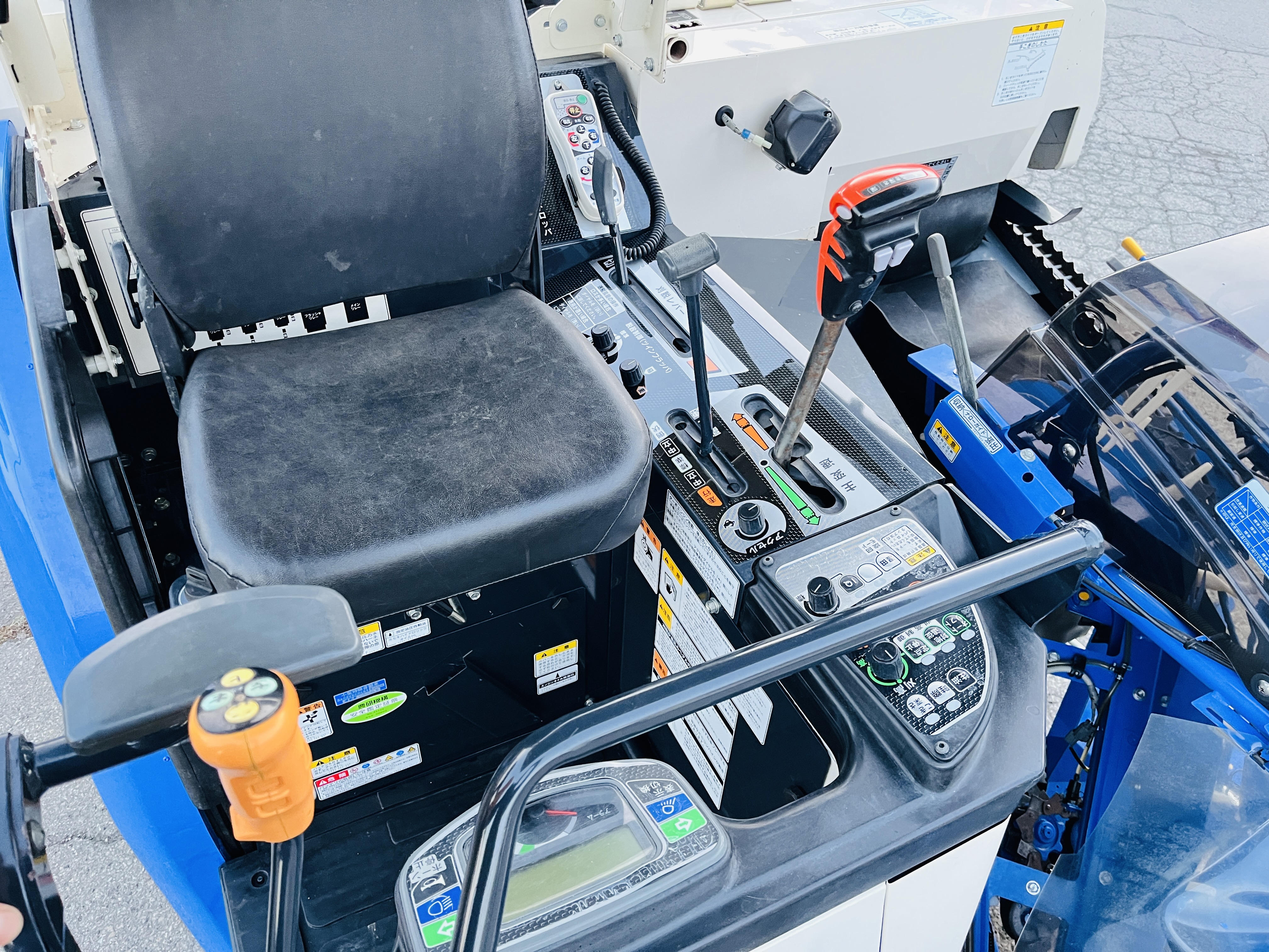 イセキ 中古コンバイン HFR450G-ZARLWの商品画像9