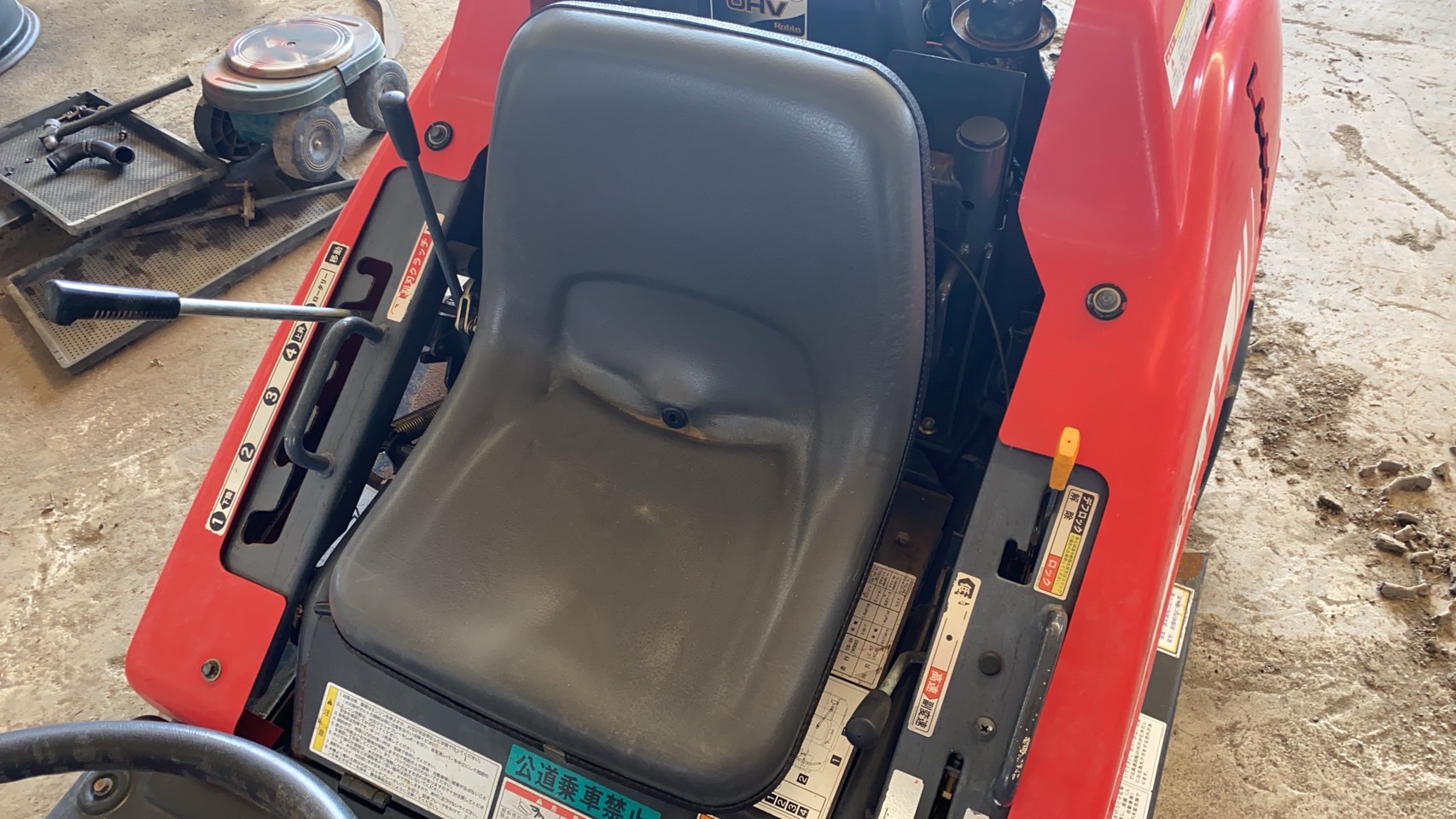 丸山製作所 中古草刈機 CM220の商品画像5